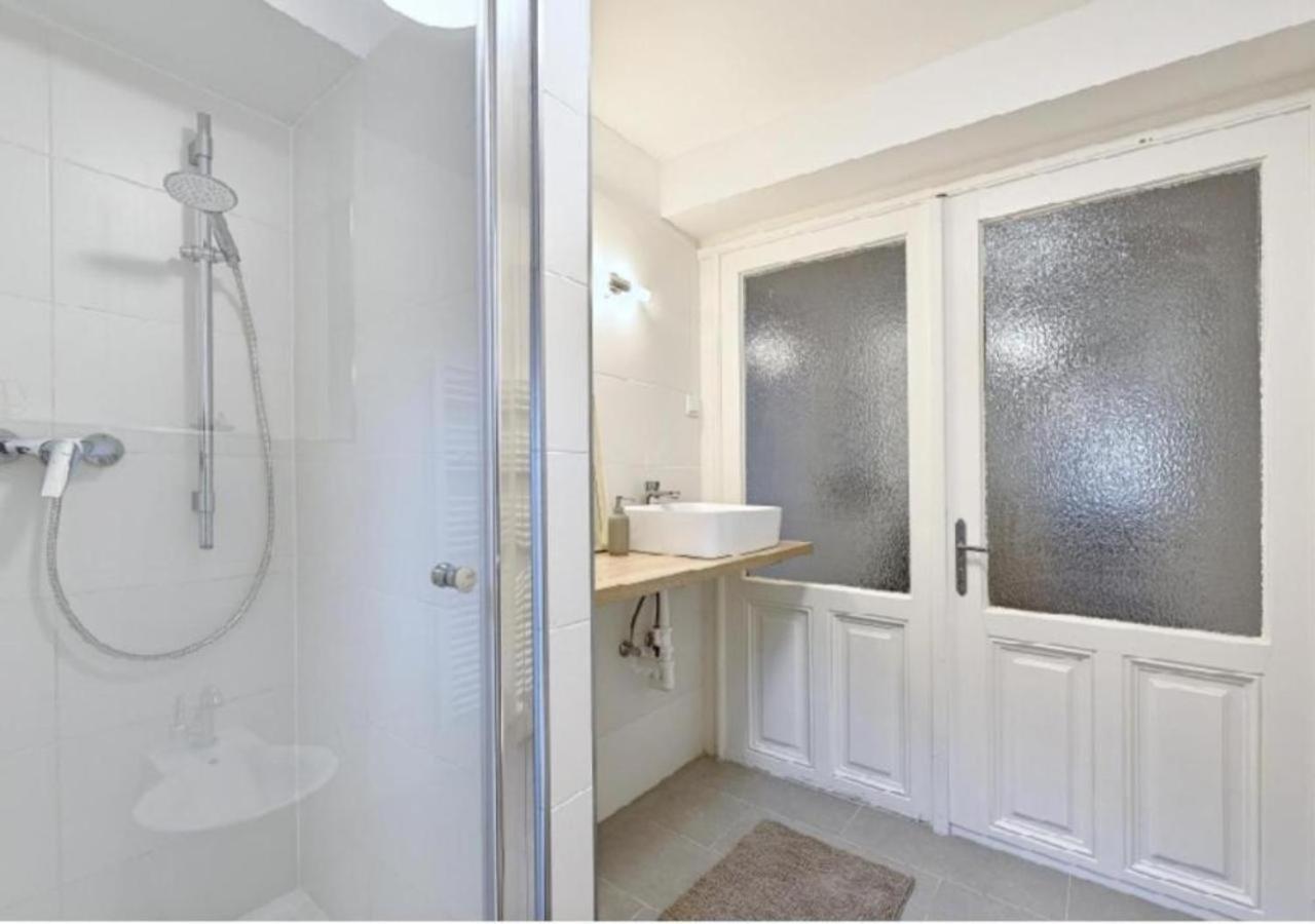 Apartament Luxurious, 2 Min To Casino And Roemertherme Baden bei Wien Zewnętrze zdjęcie